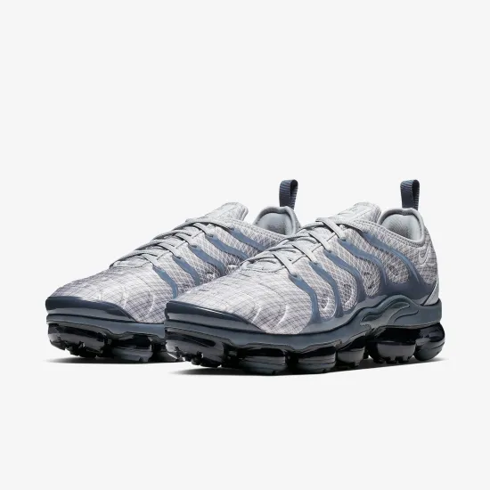 Кросівки Nike Air VaporMax Plus 924453-019