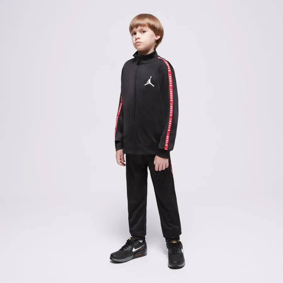 Спортивний костюм Nike Air Jordan Tricot Set 95A449-023