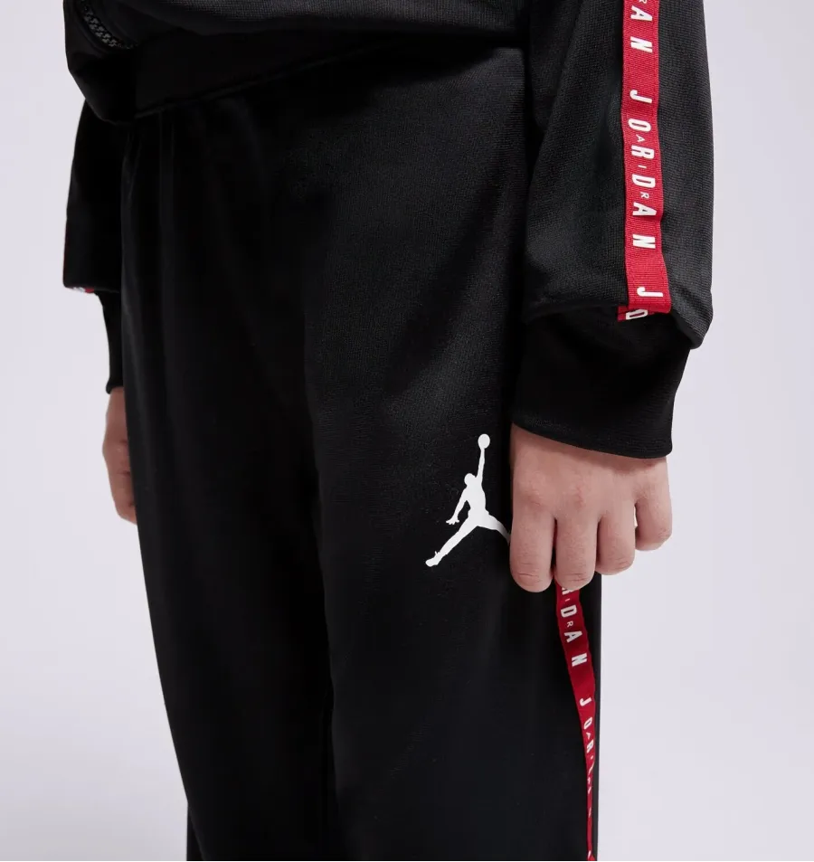 Спортивний костюм Nike Air Jordan Tricot Set 95A449-023