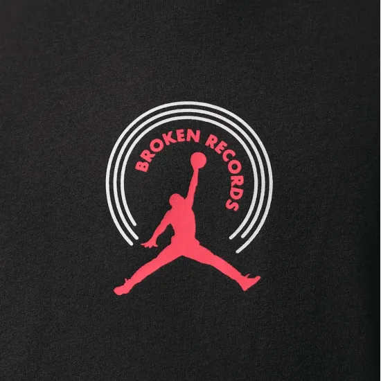 Футболка Nike Air Jordan Broken Records 95F628-023