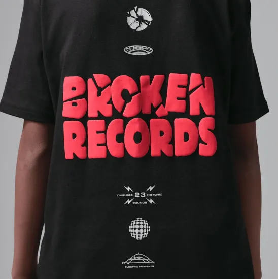 Футболка Nike Air Jordan Broken Records 95F628-023