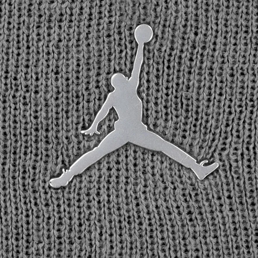 Шапка Nike Air Jordan Dri-FIT Cuffed Beanie 9A0063-GEH