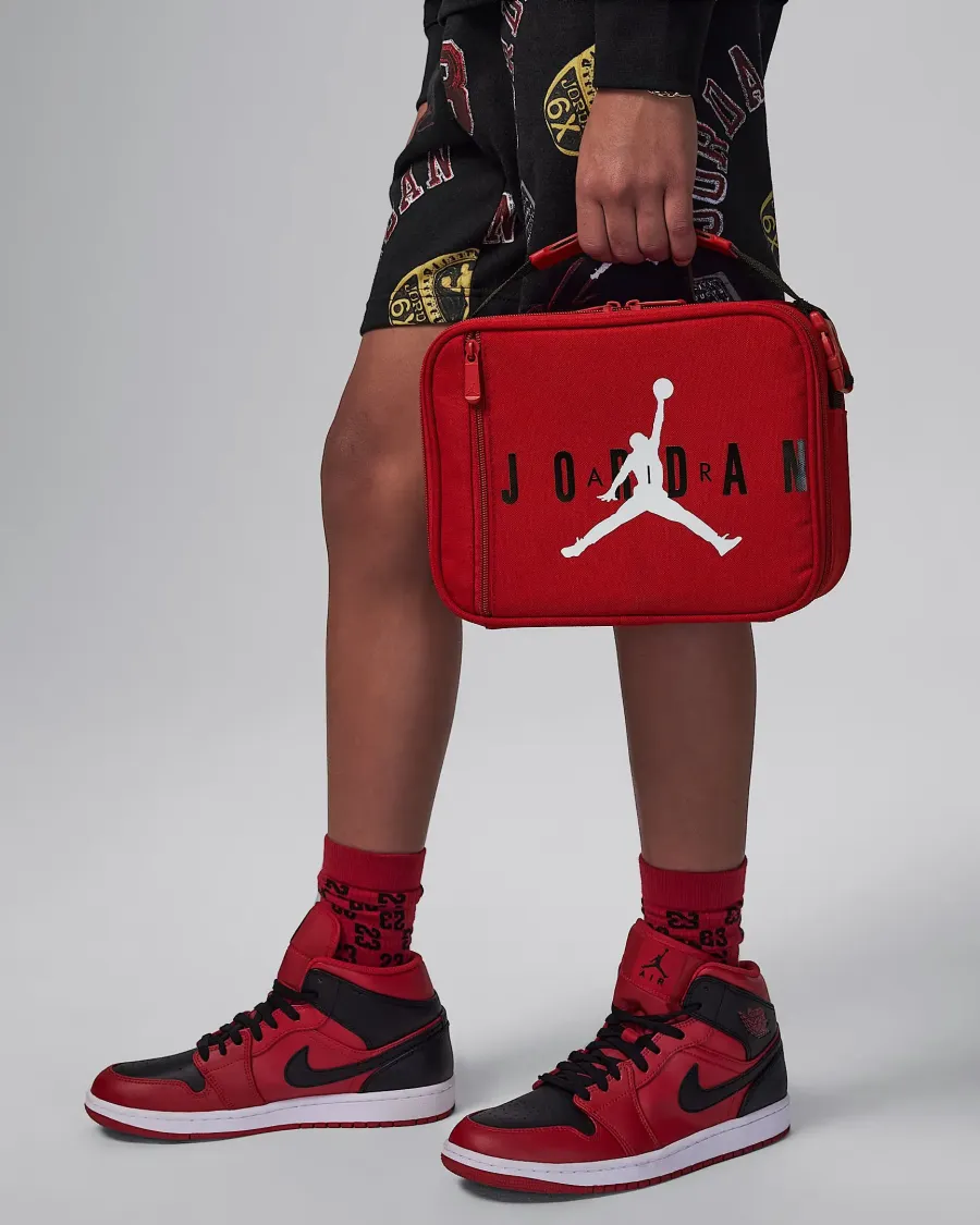 Сумка Nike Air Jordan Fuel Pack Lunch Bag 9A0542-R78