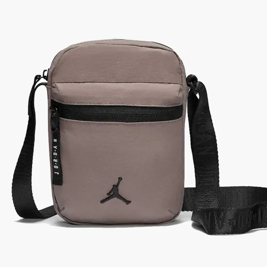 Сумка Nike Air Jordan Airborne Festival Bag 9A0631-G50
