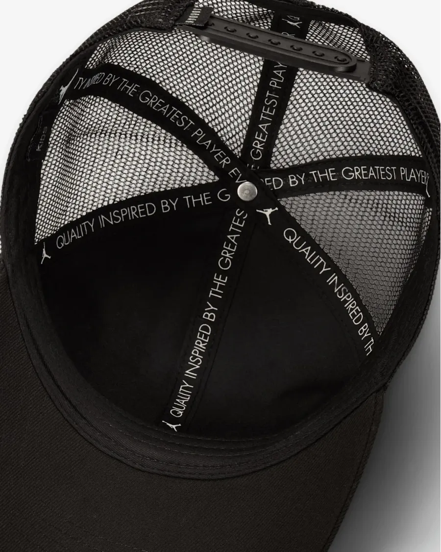 Кепка Nike Air Jordan Jan Metal Jumpman Trucker 9A0928-023
