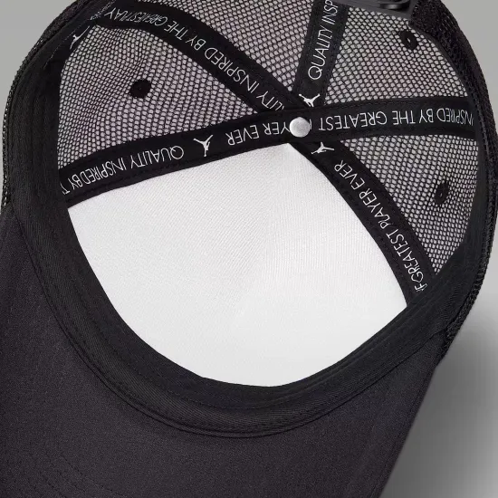 Кепка Nike Air Jordan Foam Trucker Hat 9A0940-023