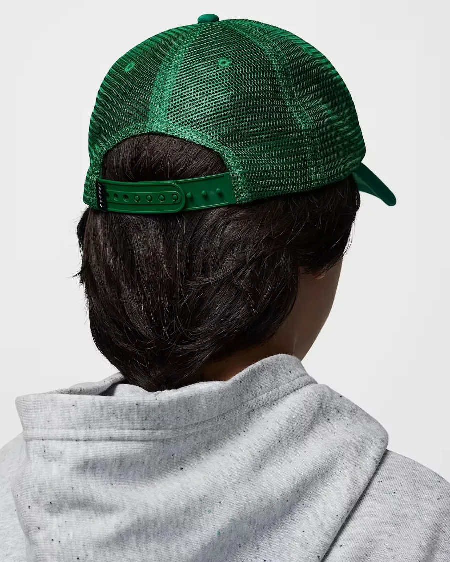 Кепка Nike Air Jordan Foam Trucker Hat 9A0940-E1P
