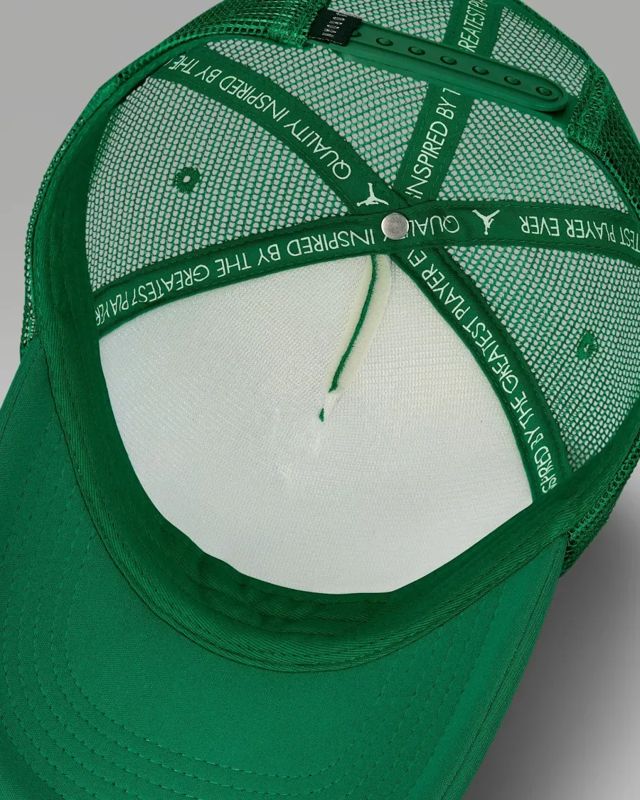 Кепка Nike Air Jordan Foam Trucker Hat 9A0940-E1P