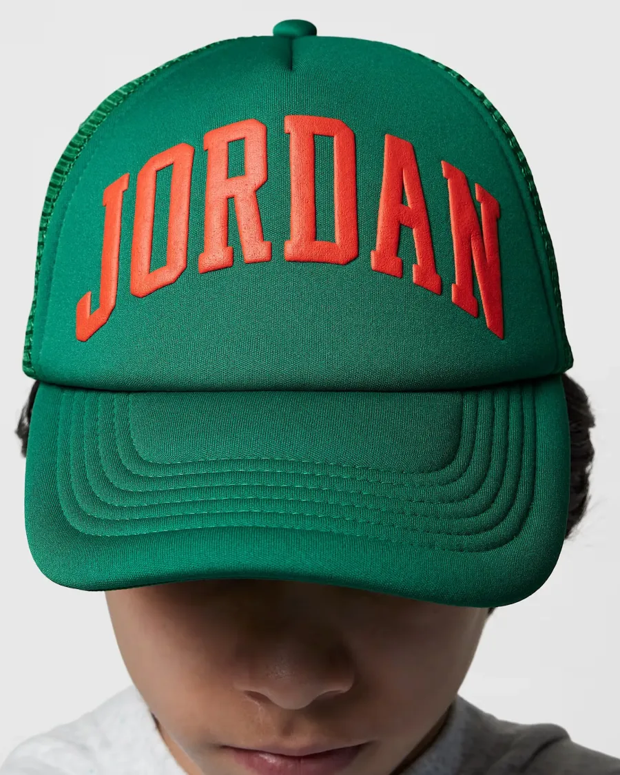 Кепка Nike Air Jordan Foam Trucker Hat 9A0940-E1P