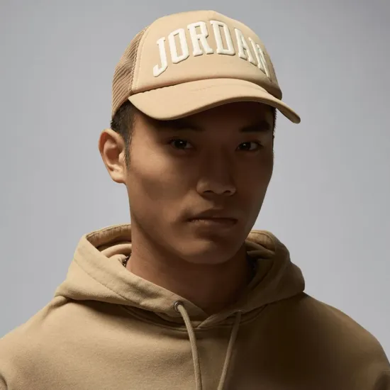 Кепка Nike Air Jordan Foam Trucker Hat 9A0940-J34