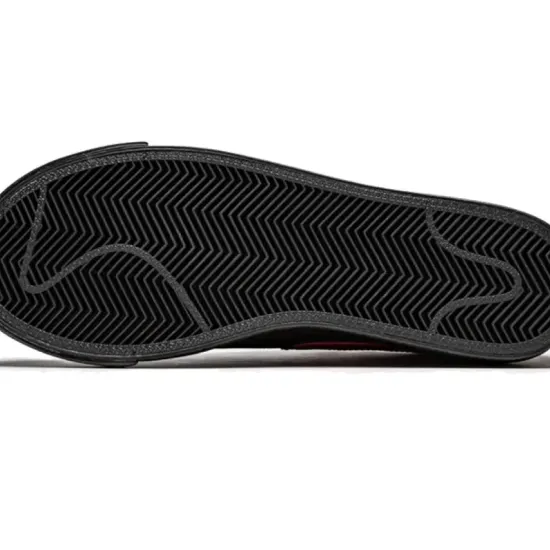 Кросівки Nike Blazer Low AJ1689-001