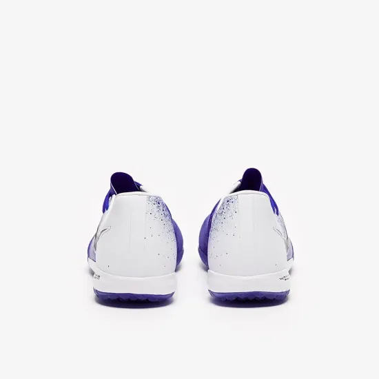 Футзалки Nike Phantom Venom Academy IC AO0570-104