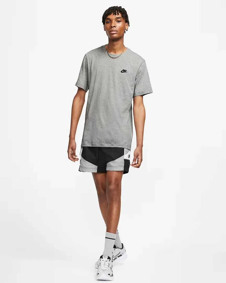 Футболка Nike Sportswear Club Tee AR4997-064