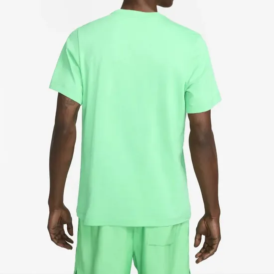 Футболка Nike Sportswear Club Tee AR4997-363