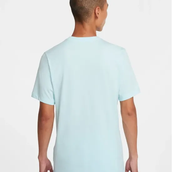 Футболка Nike Sportswear Club Tee AR4997-476