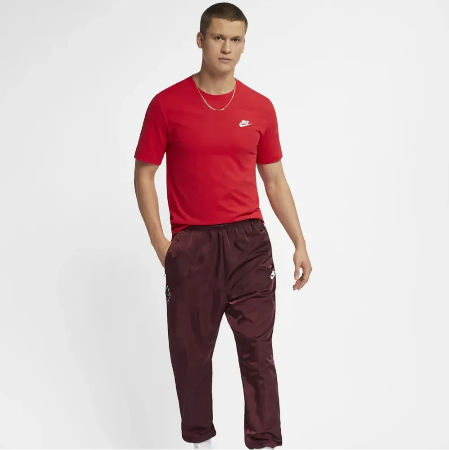 Футболка Nike Sportswear Club Tee AR4997-657