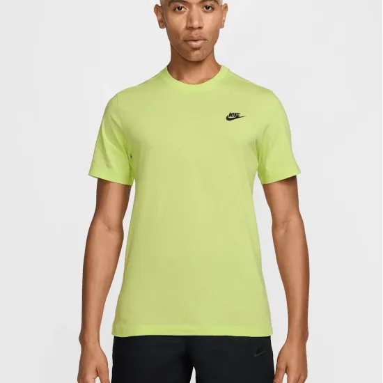 Футболка Nike Sportswear Club Tee AR4997-736