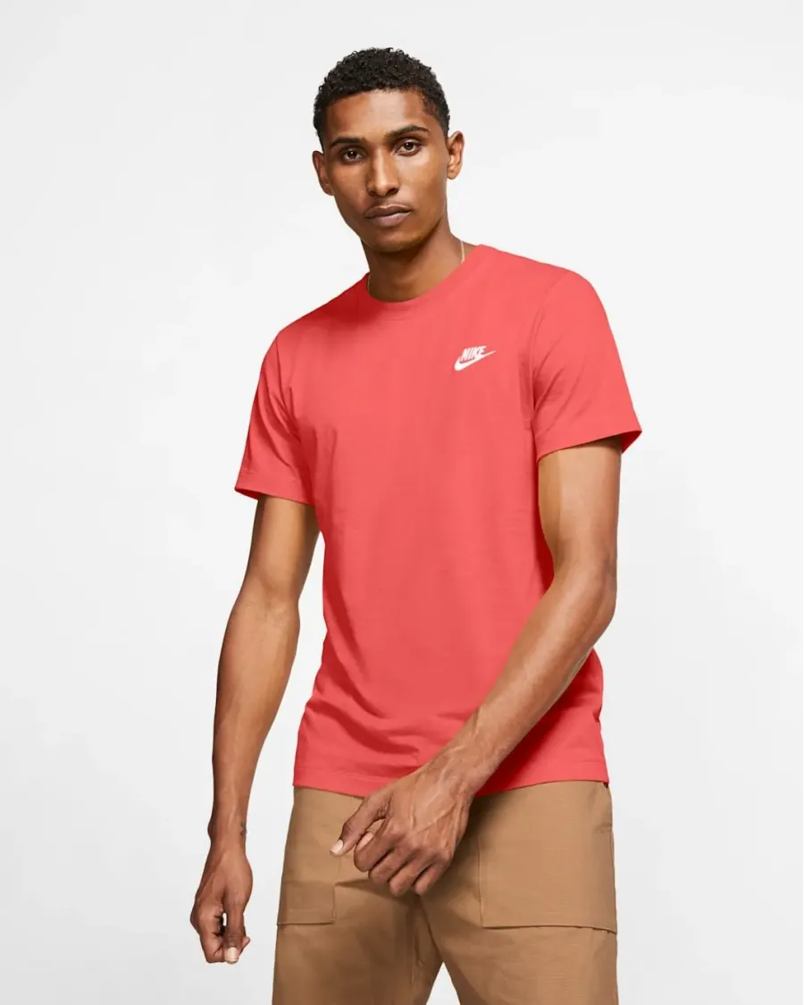 Футболка Nike Sportswear Club Tee AR4997-814