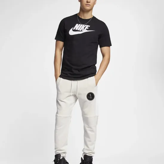 Футболка Nike Sportswear Tee Icon Futura AR5004-010