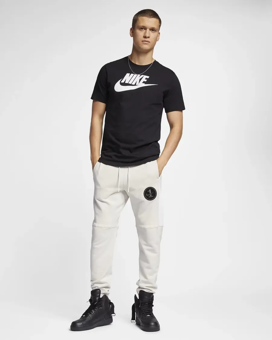 Футболка Nike Sportswear Tee Icon Futura AR5004-010