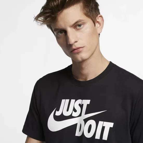 Футболка Nike Sportswear Just Do It Swoosh AR5006-011