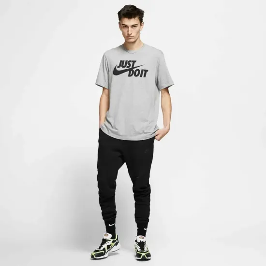 Футболка Nike Sportswear Just Do It Swoosh AR5006-063