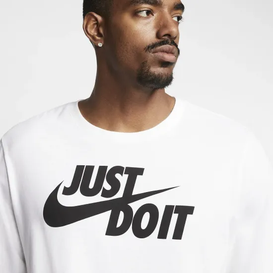 Футболка Nike Sportswear Just Do It Swoosh AR5006-100