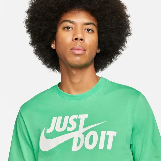Футболка Nike Sportswear Just Do It Swoosh AR5006-363