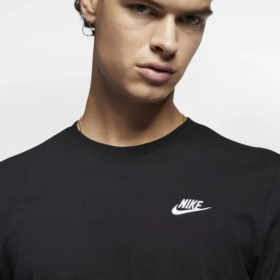 Футболка Nike Sportswear Club Long-Sleeve AR5193-010