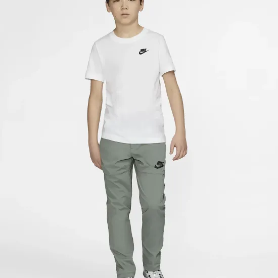Футболка Nike Sportswear Embroidered Futura AR5254-100