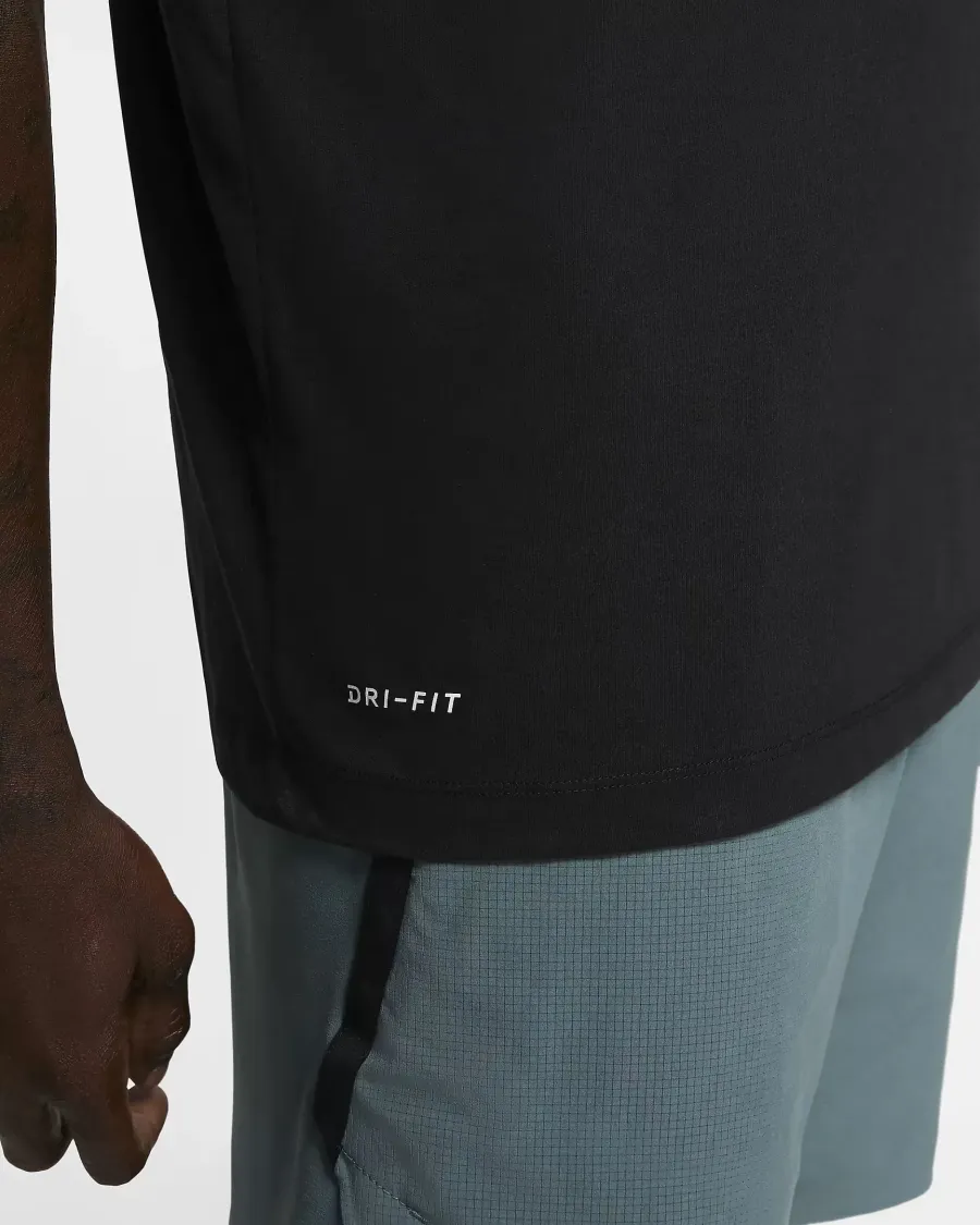 Футболка Nike Dri-FIT Dry Tee DFC Crew Solid AR6029-010