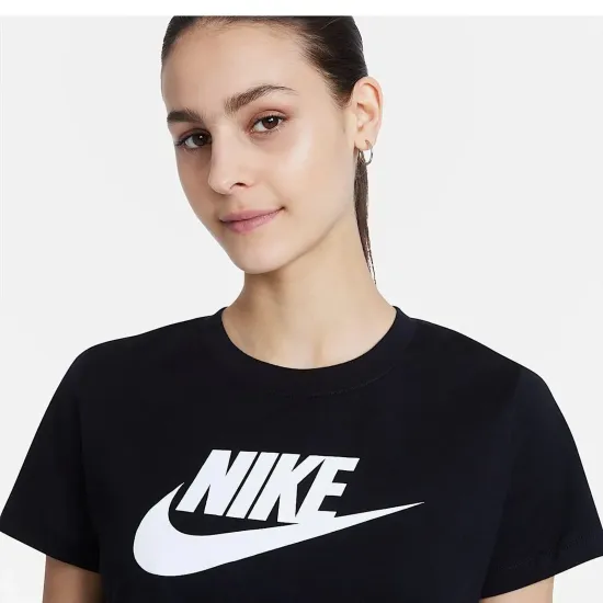 Футболка Nike Sportswear Essential Tee AT2783-010