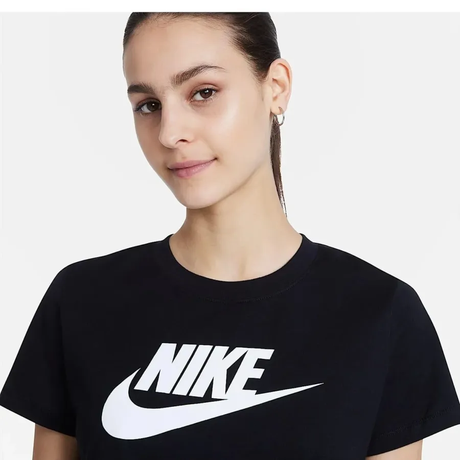 Футболка Nike Sportswear Essential Tee AT2783-010