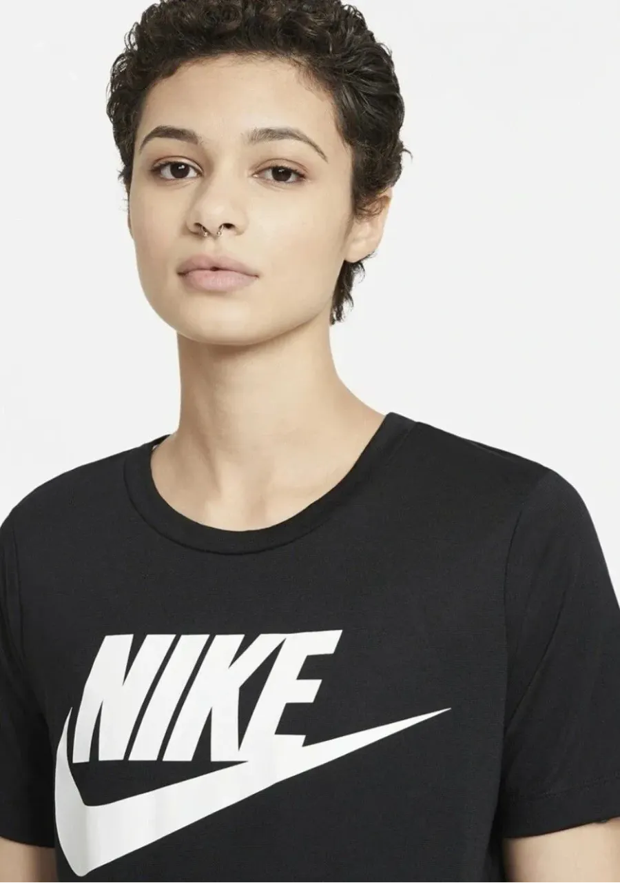 Футболка Nike Sportswear AT5464-010