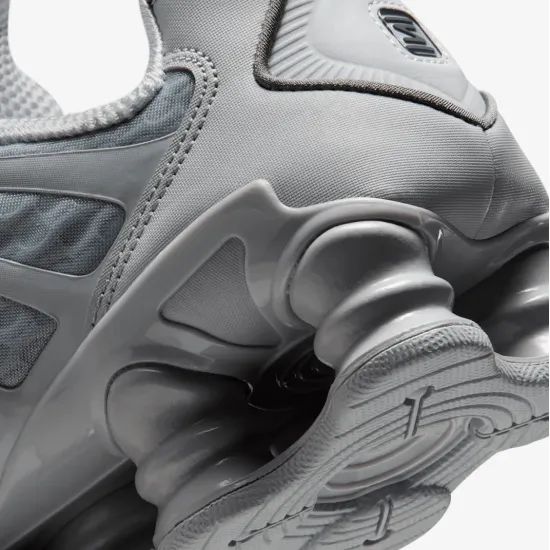 Кросівки Nike Shox TL AV3595-015