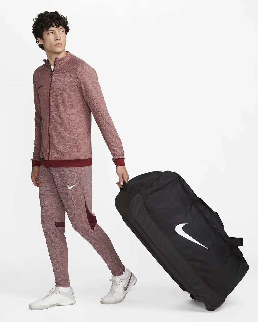Сумка Nike Club Team Roller Bag BA5199-010