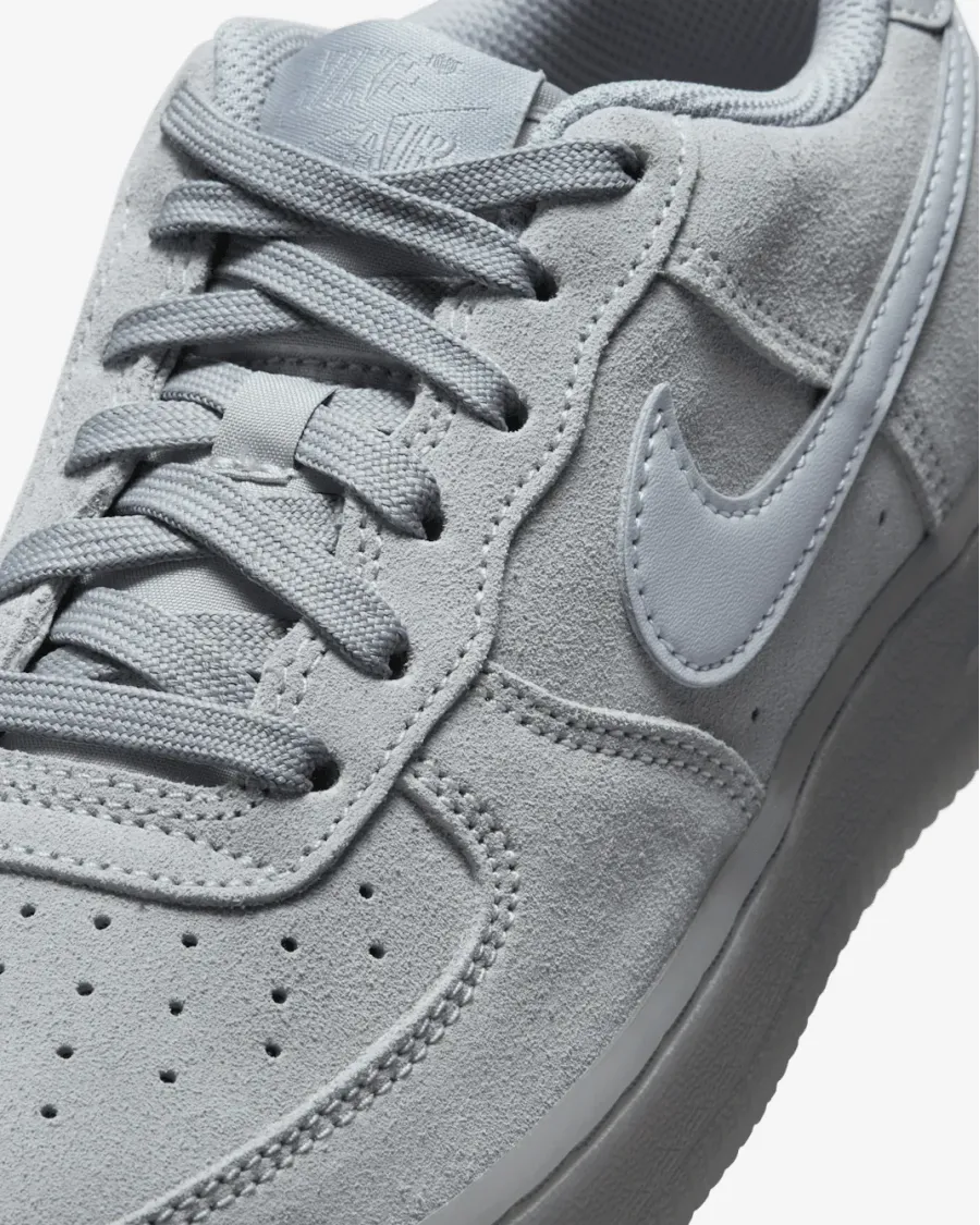 Кросівки Nike Air Force 1 LV8 BQ5485-003