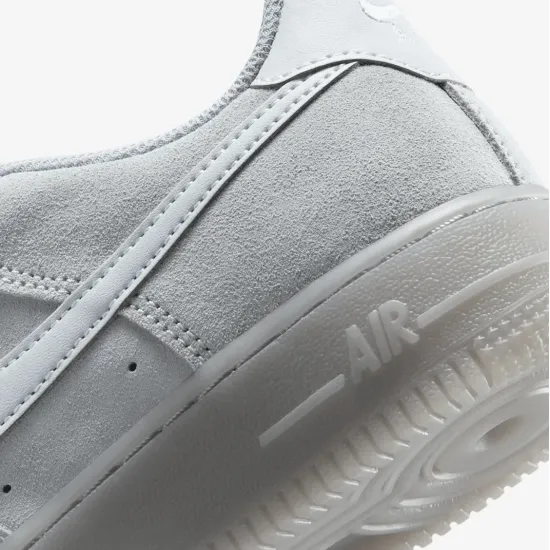 Кросівки Nike Air Force 1 LV8 BQ5485-003