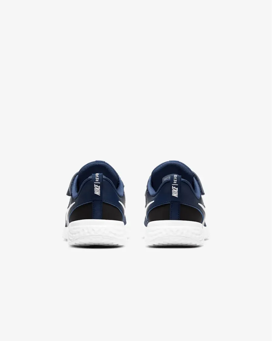 Кросівки Nike Revolution 5 BQ5672-402