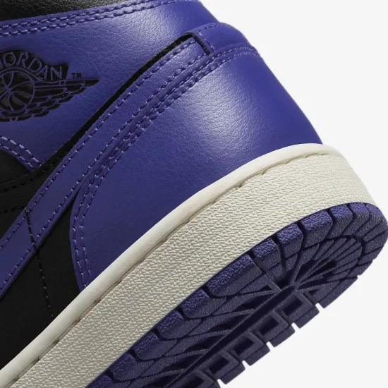 Кросівки Nike Air Jordan 1 Mid BQ6472-051