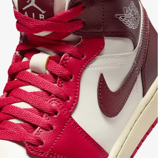 Кросівки Nike Air Jordan 1 Mid BQ6472-119