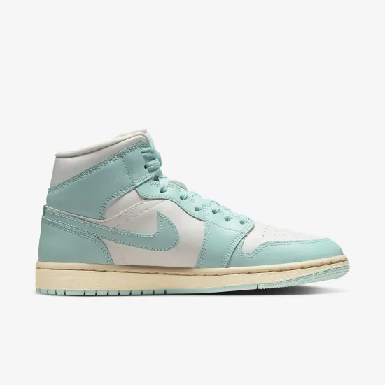 Кросівки Nike Air Jordan 1 Mid BQ6472-132