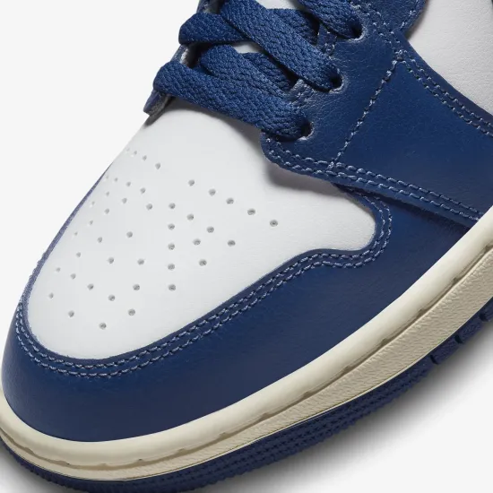 Кросівки Nike Air Jordan 1 Mid BQ6472-146