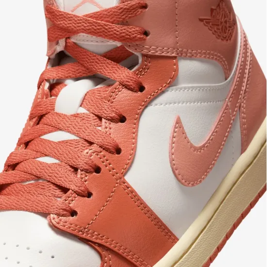 Кросівки Nike Air Jordan 1 Mid BQ6472-180