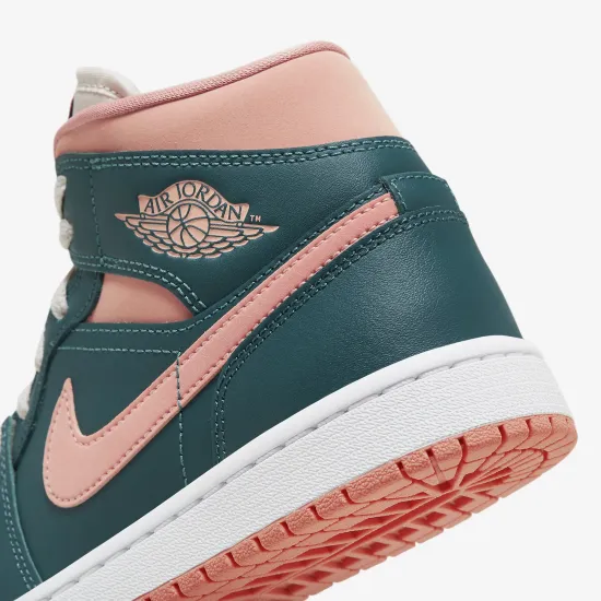 Кросівки Nike Air Jordan 1 Mid BQ6472-308