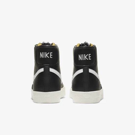 Кросівки Nike Blazer Mid 77 Vintage BQ6806-002