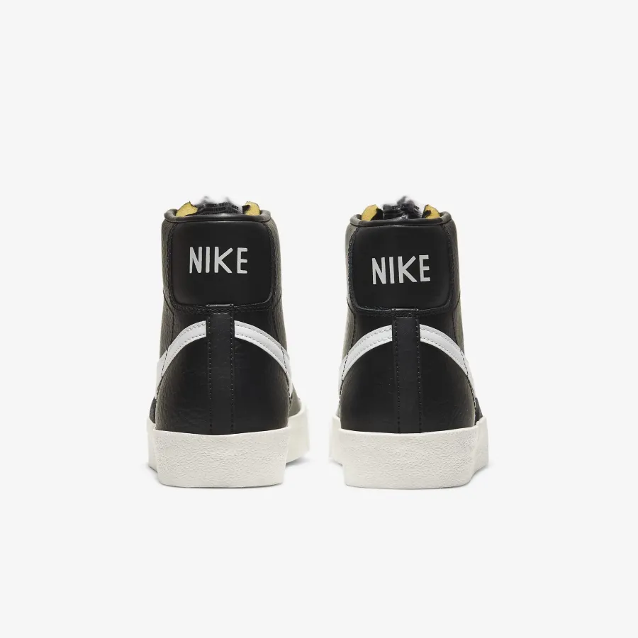 Кросівки Nike Blazer Mid 77 Vintage BQ6806-002