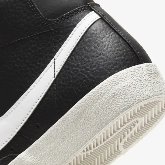 Кросівки Nike Blazer Mid 77 Vintage BQ6806-002