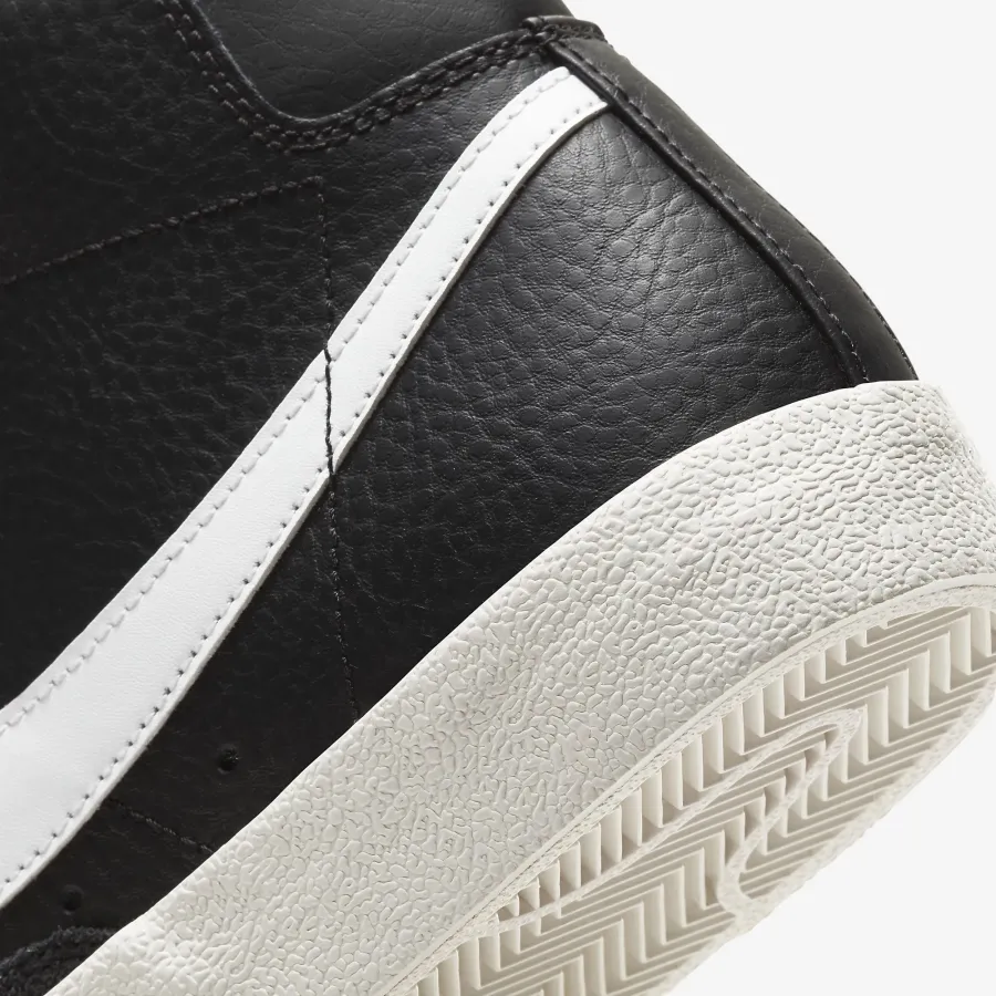 Кросівки Nike Blazer Mid 77 Vintage BQ6806-002