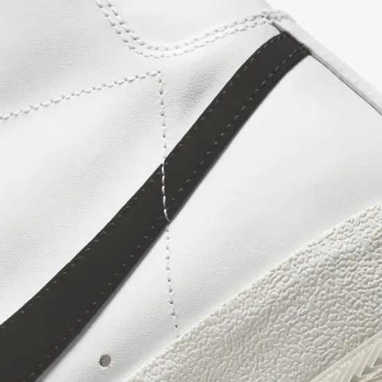Кросівки Nike Blazer Mid 77 Vintage BQ6806-100